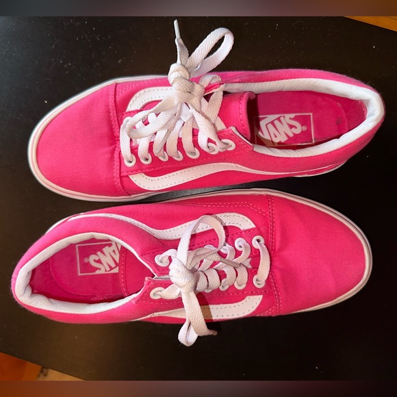 Vans - Picture 3 of 3